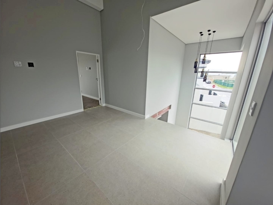  Bedroom Property for Sale in Sandown Western Cape
